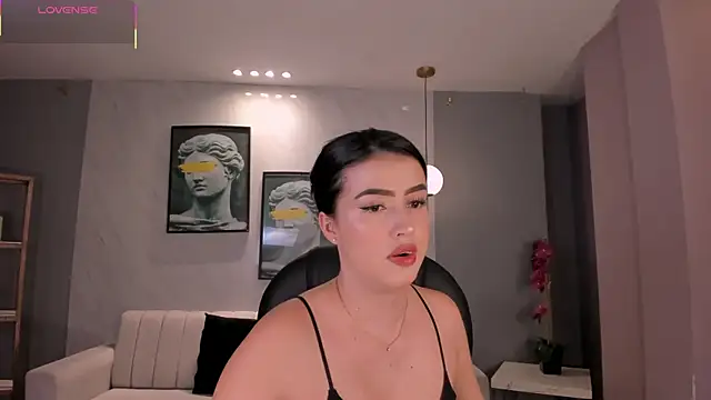 PaulinaSantos  online show from 07-24-26, 08:16