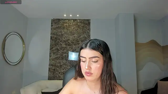 PaulinaSantos  online show from 05-26-26, 07:56