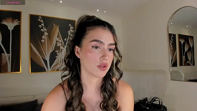 Snapshot of PaulinaSantos_ chatting on 02-05-26, 08:26 PaulinaSantos online show from 02-05-26, 08:26