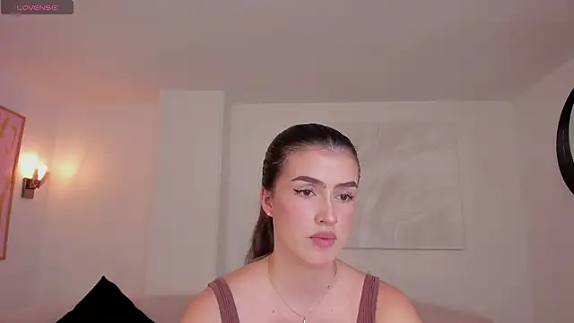 PaulinaSantos  online show from 12-16-25, 07:18