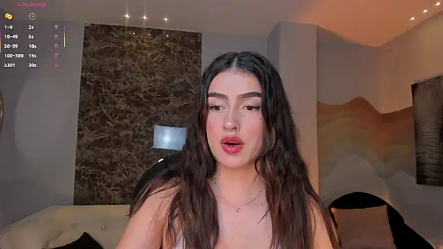 PaulinaSantos  online show from 05-28-26, 08:04