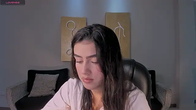 PaulinaSantos  online show from 05-08-26, 01:15