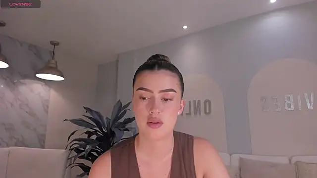 PaulinaSantos  online show from 03-15-26, 04:58