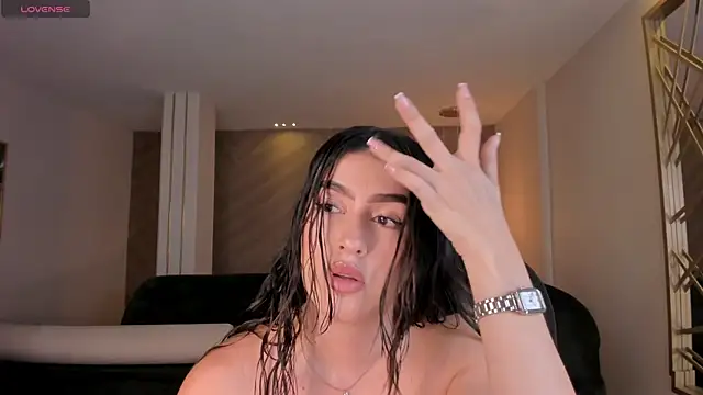 PaulinaSantos  online show from 06-12-26, 08:39