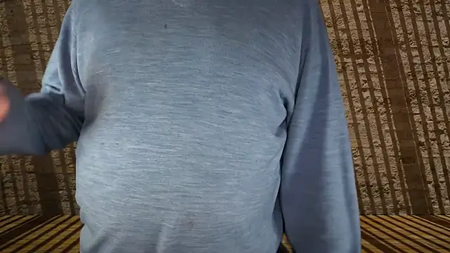 Snapshot of LondonTeffy chatting on 12-01-25, 11:00 LondonTeffy online show from 12-01-25, 11:00