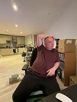 Snapshot of LondonTeffy chatting on 01-12-26, 10:25 LondonTeffy online show from 01-12-26, 10:25