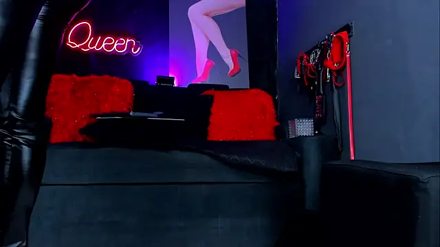 AshleyStones online show from 11-14-25, 08:23