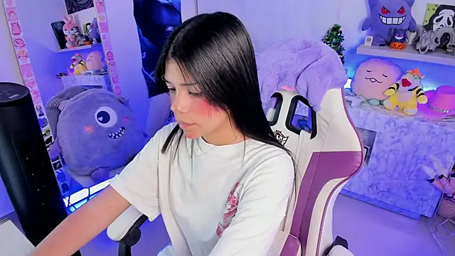 cutestephuwu online show from 12-11-24, 03:02