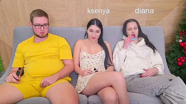 Snapshot of Ksenny chatting on 01-08-26, 03:40 Ksenny online show from 01-08-26, 03:40