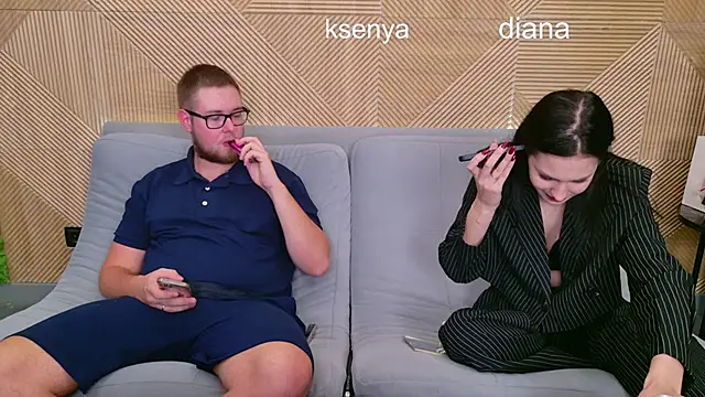 Snapshot of Ksenny chatting on 10-27-25, 05:47 Ksenny online show from 10-27-25, 05:47