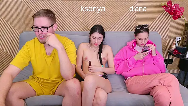 Ksenny online show from 04-18-26, 06:27