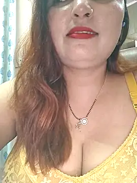 Snapshot of Dianaa9 chatting on 05-17-26, 06:41 Dianaa9 online show from 05-17-26, 06:41
