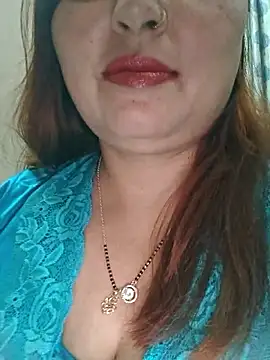 Snapshot of Dianaa9 chatting on 05-09-26, 04:43 Dianaa9 online show from 05-09-26, 04:43