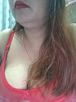 Snapshot of Dianaa9 chatting on 06-02-26, 08:47 Dianaa9 online show from 06-02-26, 08:47
