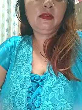 Snapshot of Dianaa9 chatting on 05-07-26, 04:32 Dianaa9 online show from 05-07-26, 04:32