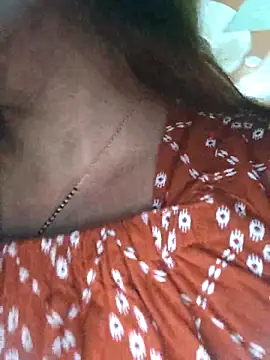 Snapshot of Dianaa9 chatting on 05-06-26, 09:57 Dianaa9 online show from 05-06-26, 09:57