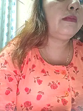 Snapshot of Dianaa9 chatting on 06-04-26, 07:46 Dianaa9 online show from 06-04-26, 07:46