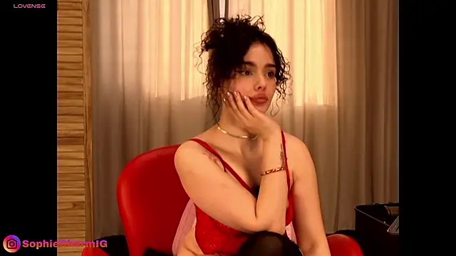 Snapshot of SophieCharm chatting on 01-19-26, 08:29 SophieCharm online show from 01-19-26, 08:29