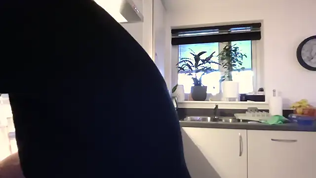 SweetMonicaUK online show from 12-01-25, 12:39