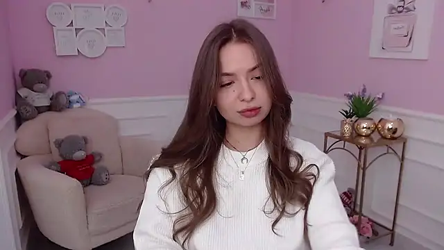 LucySkilar online show from 09-26-25, 04:19