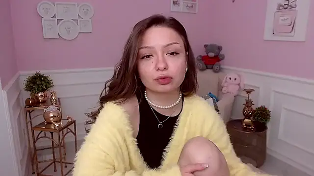 LucySkilar online show from 03-03-26, 05:47