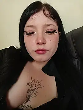 Snapshot of zafka_9 chatting on 12-21-25, 09:15 zafka 9 online show from 12-21-25, 09:15