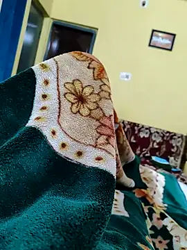 Snapshot of Brown_Munda047 chatting on 03-17-26, 10:02 Brown Munda047 online show from 03-17-26, 10:02