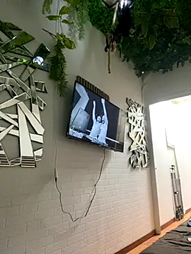 tamarabigass1 online show from 11-11-25, 03:23