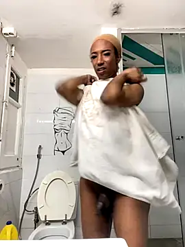 tamarabigass1 online show from 10-13-25, 03:57