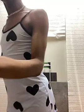 tamarabigass1 online show from 10-25-25, 10:47