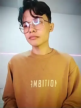 Snapshot of Dmitri_Aksnes chatting on 11-13-25, 08:57 Dmitri Aksnes online show from 11-13-25, 08:57