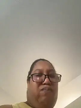 ebonyred online show from 09-12-25, 12:49