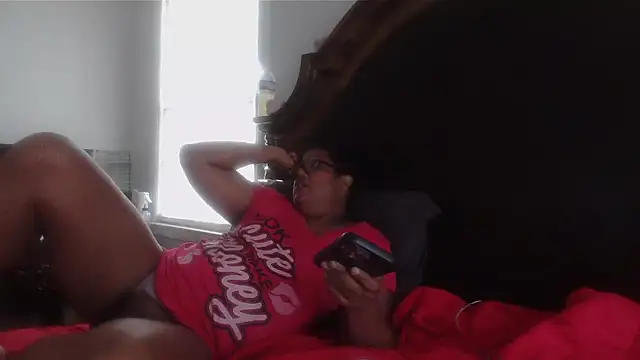 ebonyred online show from 06-18-26, 12:10