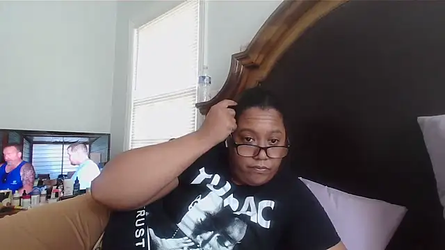 ebonyred online show from 02-13-26, 07:47