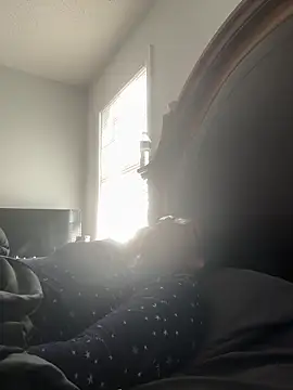 ebonyred online show from 12-21-25, 02:19