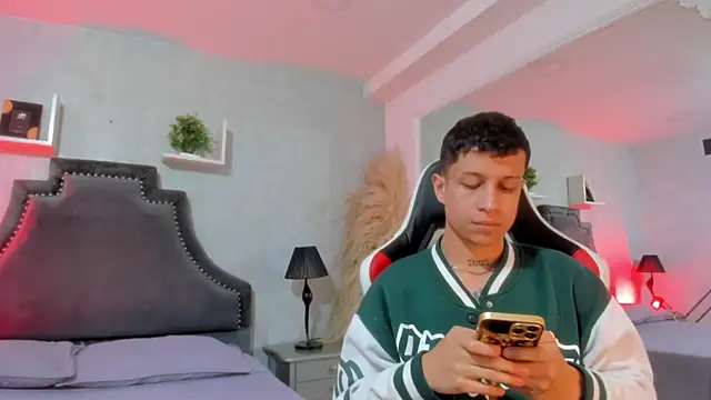 AgarEvans online show from 04-19-26, 05:19