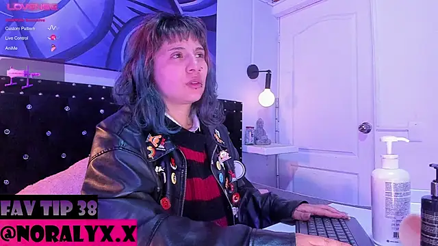 hey noraly online show from 07-18-26, 04:32