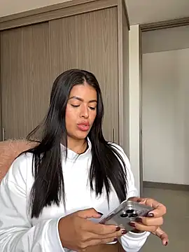 MelissaWaltton online show from 11-14-25, 06:33