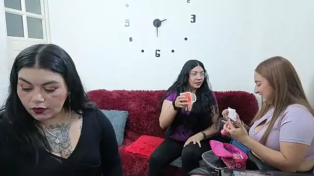 Snapshot of _sweetcarla chatting on 06-20-26, 04:01 sweetcarla online show from 06-20-26, 04:01