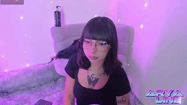 arysUwU online show from 04-15-26, 02:28