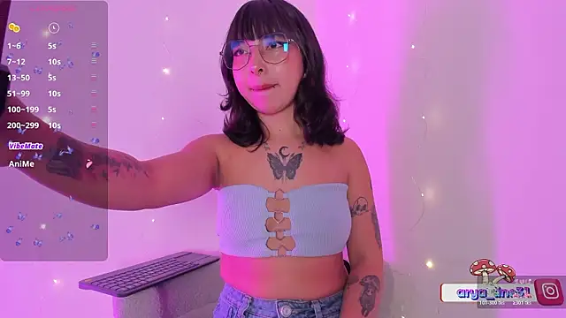 arysUwU online show from 02-18-26, 03:37