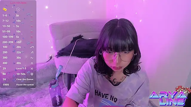 arysUwU online show from 04-11-26, 03:36