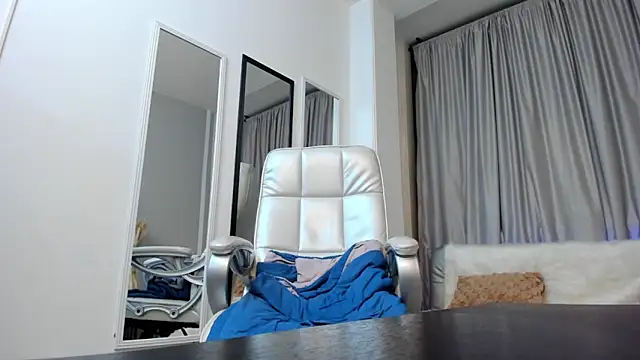 mariiana murillo01 online show from 03-01-25, 07:08