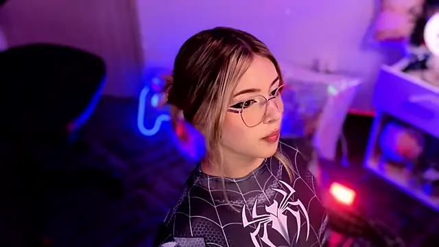 EmilyMiller  online show from 07-19-26, 03:31