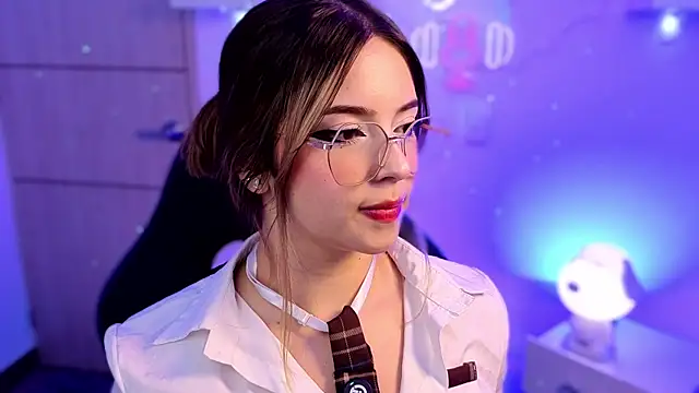 EmilyMiller  online show from 06-24-26, 03:21