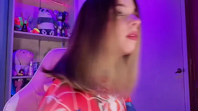 EmilyMiller  online show from 04-10-26, 03:08