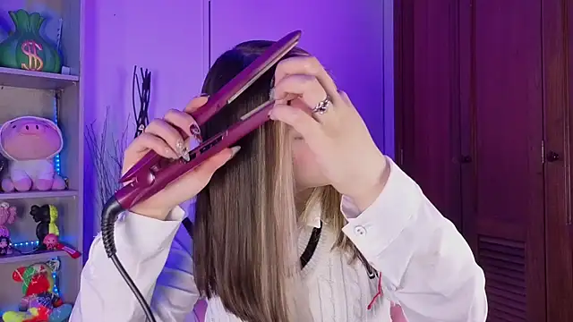 EmilyMiller  online show from 09-14-25, 06:19