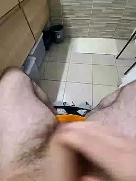 doudoucharlyc4 online show from 01-08-25, 10:16