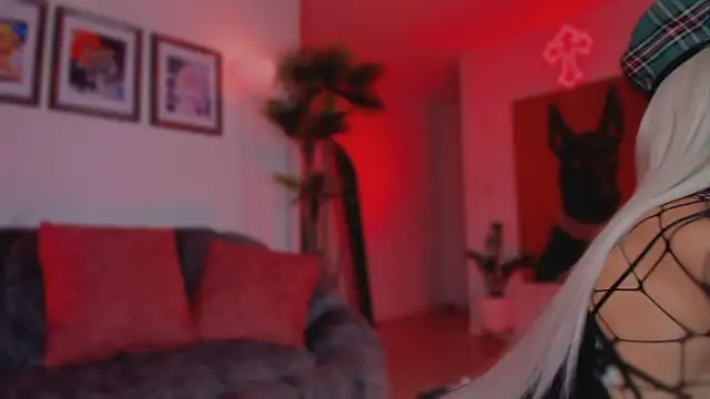 Taylor  foxxx online show from 02-25-26, 05:29