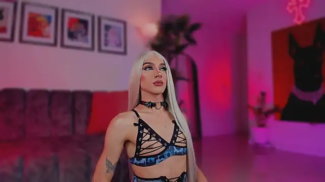 Taylor  foxxx online show from 03-20-26, 05:52